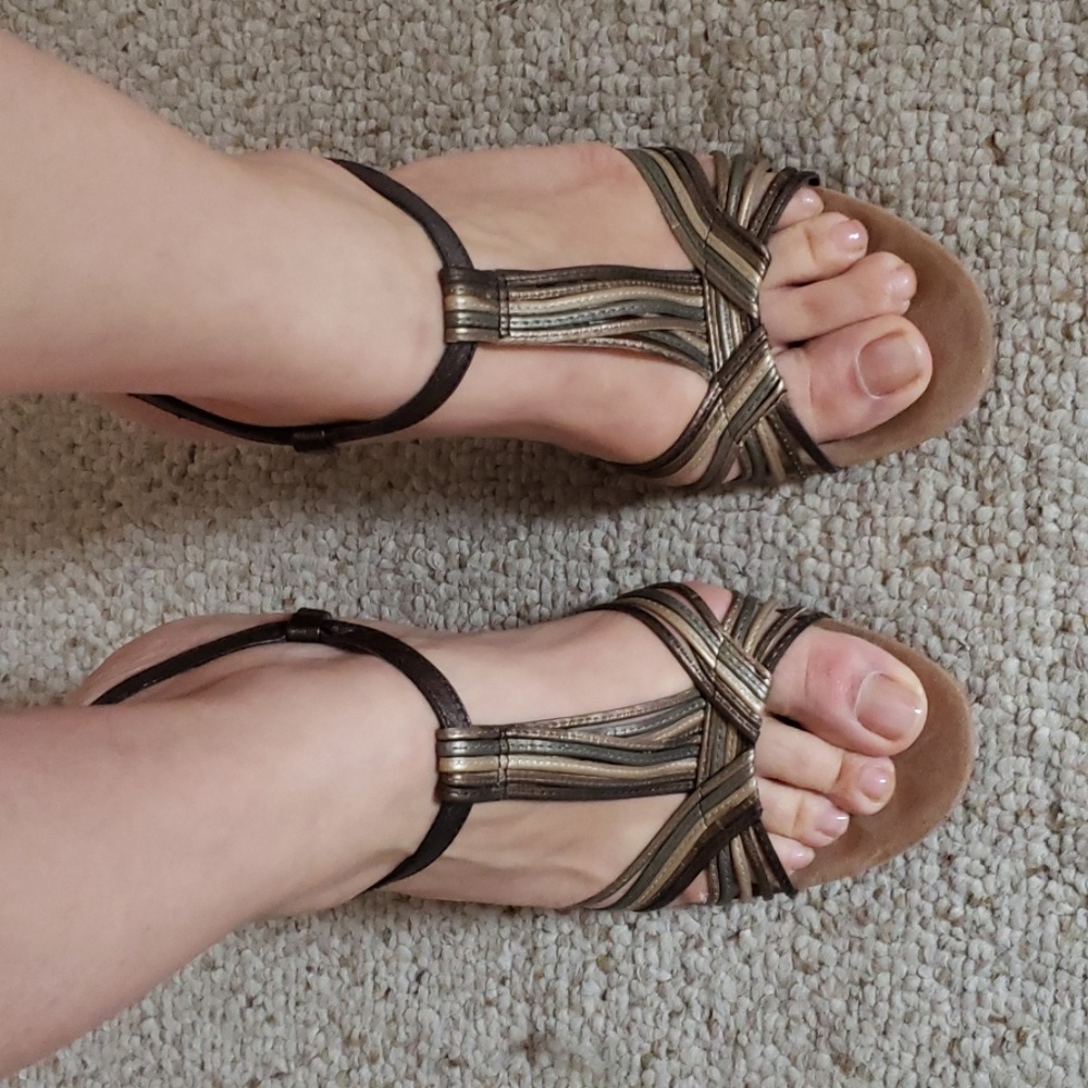 Bronze brown strap heels